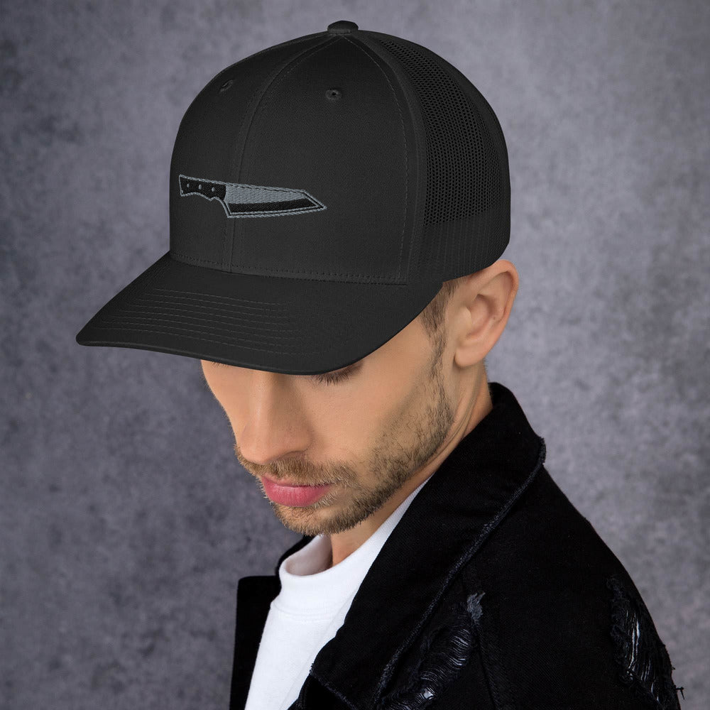 https://www.messermeister.com/cdn/shop/products/retro-trucker-hat-black-left-60ae979344efa_1200x.jpg?v=1633055994